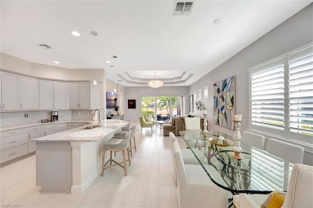 5743 Highbourne Dr - Photo 6 of 27