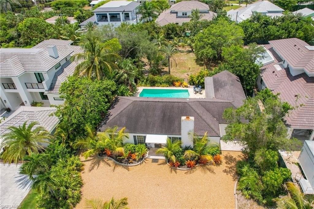 650 S Golf Dr - Photo 3 of 49