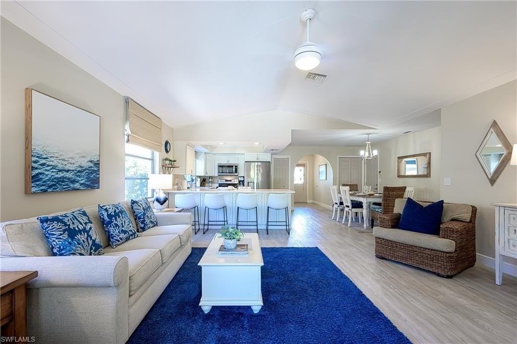 672 100th Ave N - Photo 4 of 35