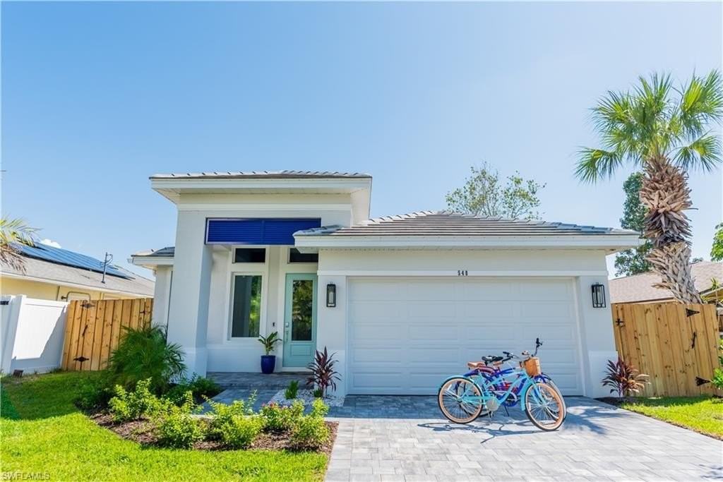 548 101st Ave N - Photo 2 of 50