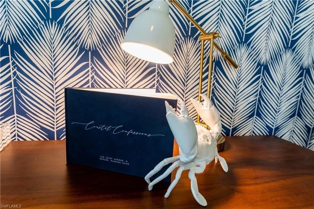 548 101st Ave N - Photo 4 of 50