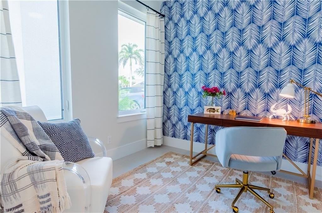 548 101st Ave N - Photo 5 of 50