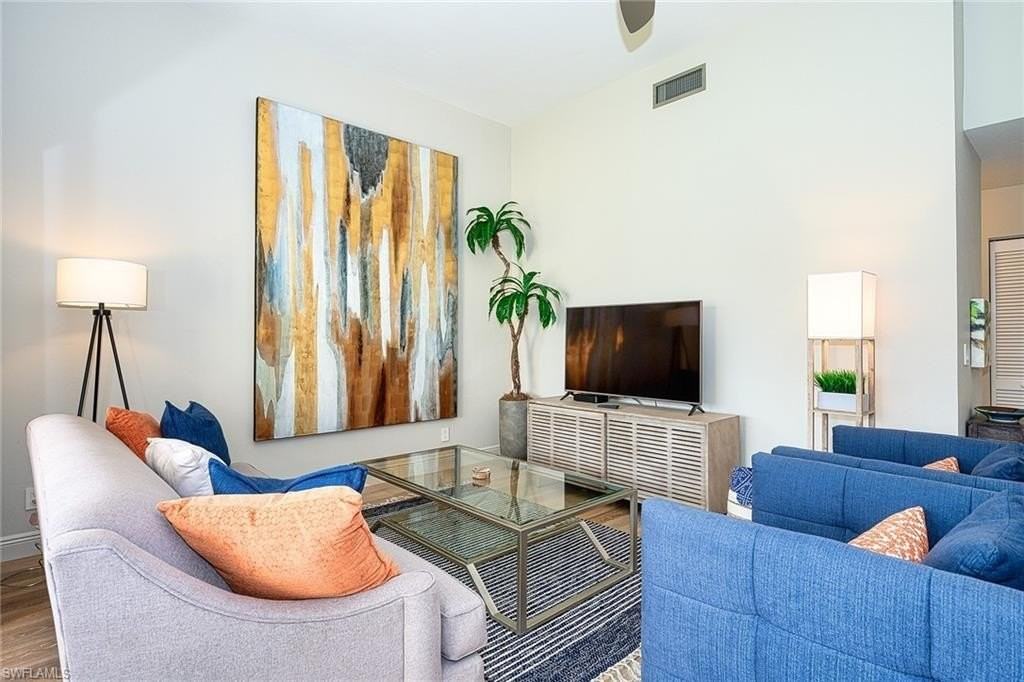 589 Beachwalk Cir Unit P-203 #P203 - Photo 3 of 35