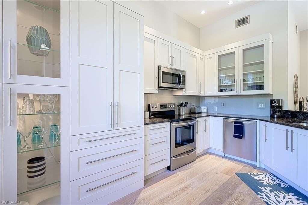 589 Beachwalk Cir Unit P-203 #P203 - Photo 6 of 35