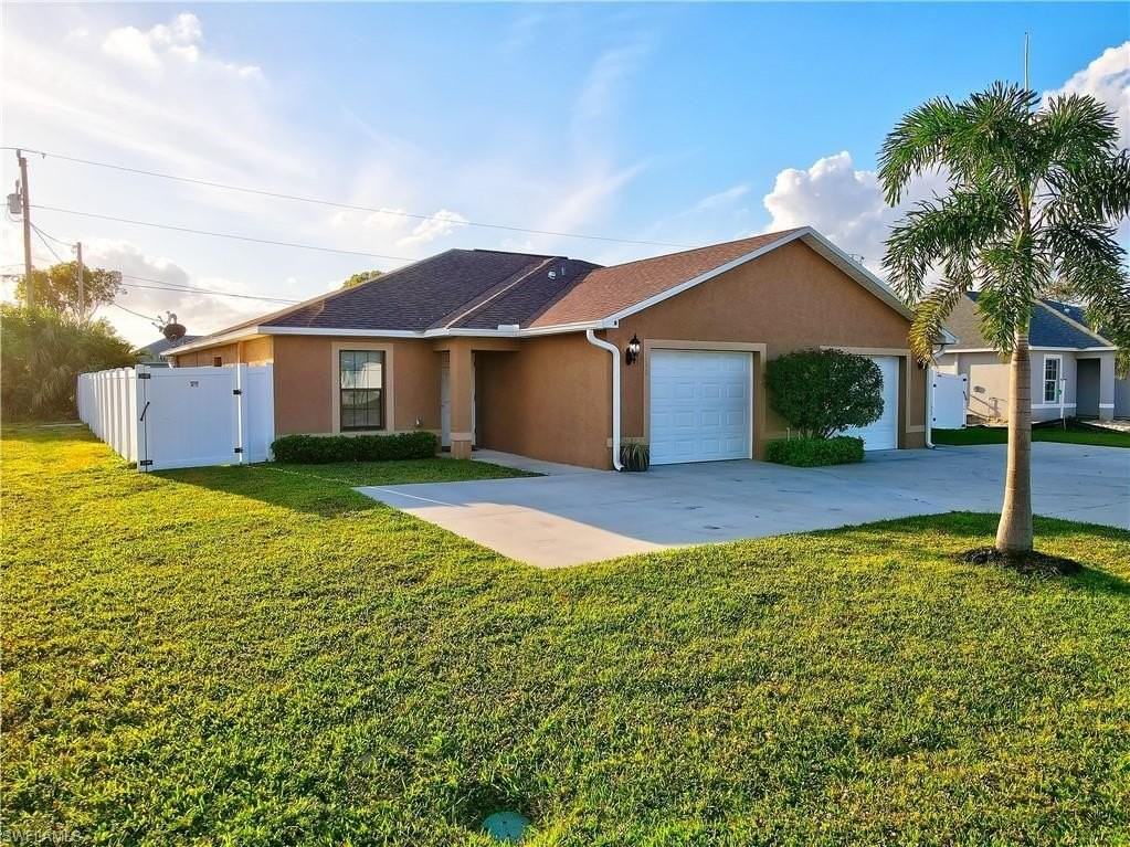 512 Skyline Blvd - Photo 2 of 28