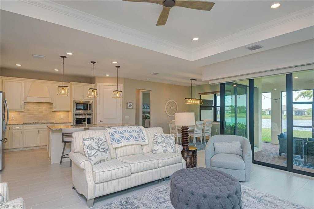 6217 Harmony Dr - Photo 5 of 42