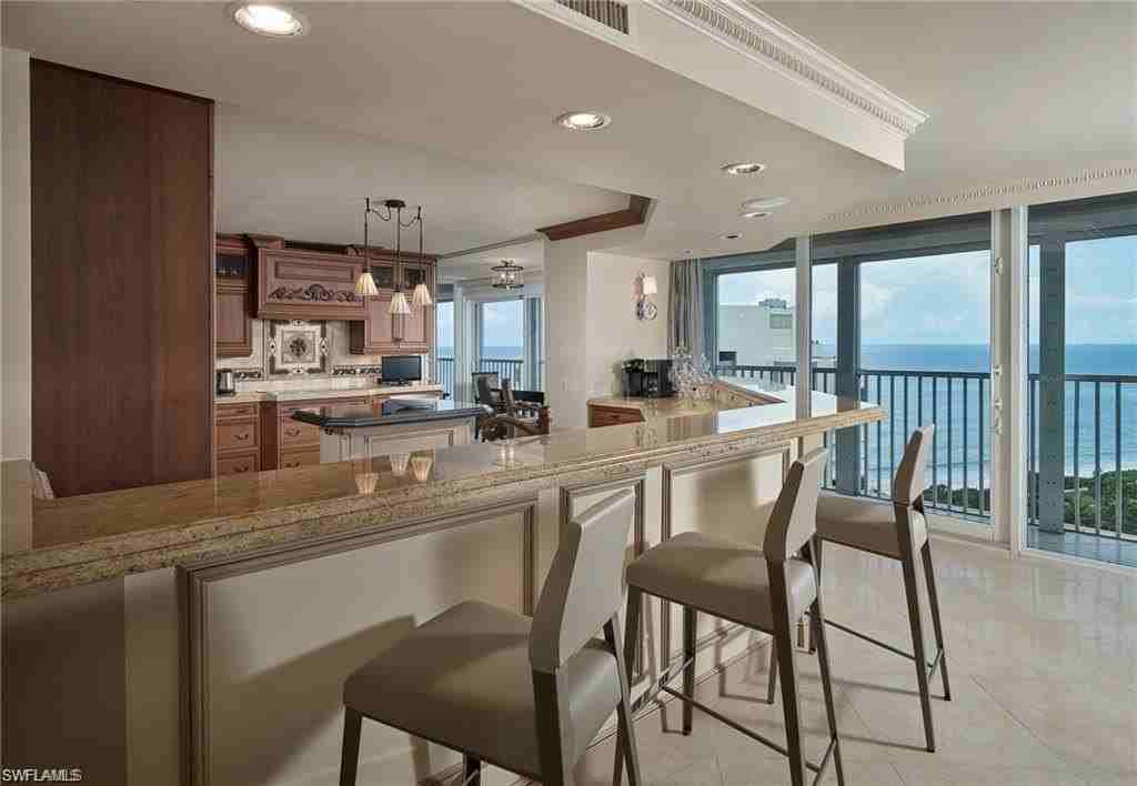 4041 Gulf Shore Blvd N #PH5 - Photo 7 of 22