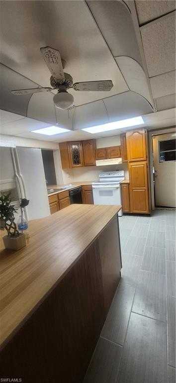 8251 Aviary St - Photo 2 of 18