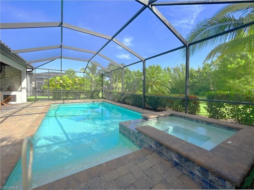 1975 Mustique St - Photo 6 of 42