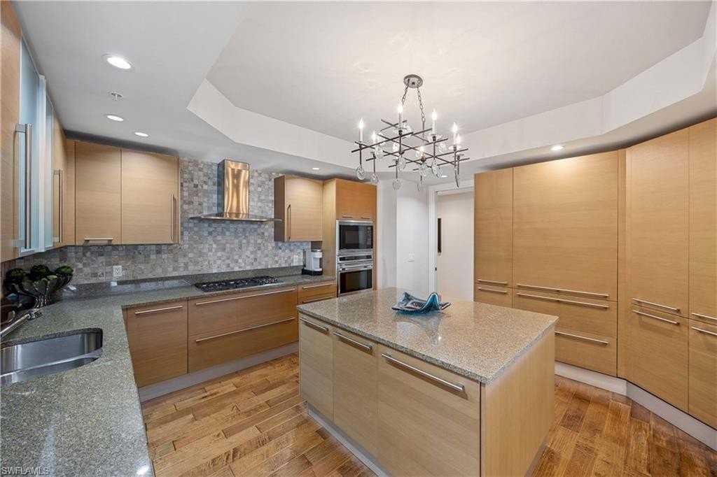 13675 Vanderbilt Dr Unit I406 #I406 - Photo 4 of 43