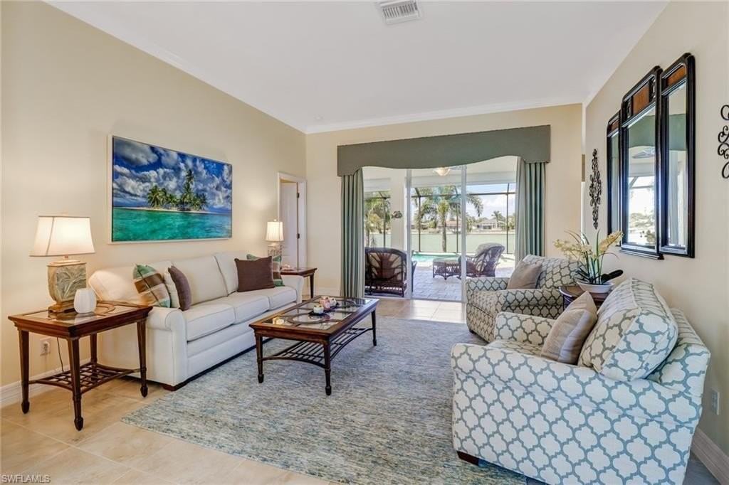 1119 Se 1st Ter - Photo 5 of 34