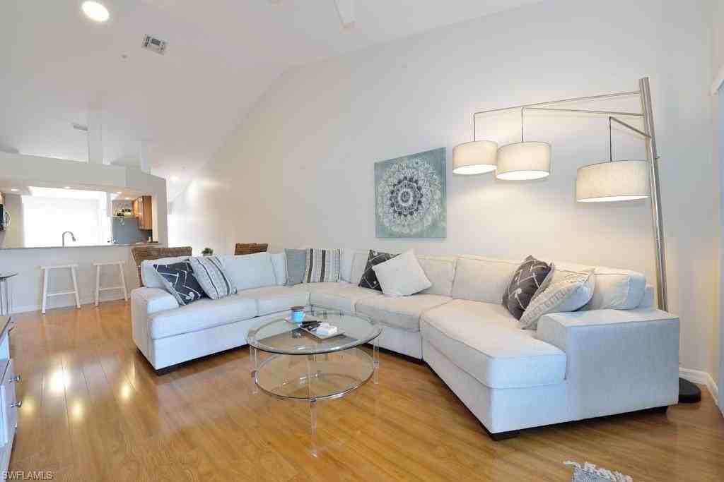 13050 Amberley Ct Apt 708 #708 - Photo 2 of 20