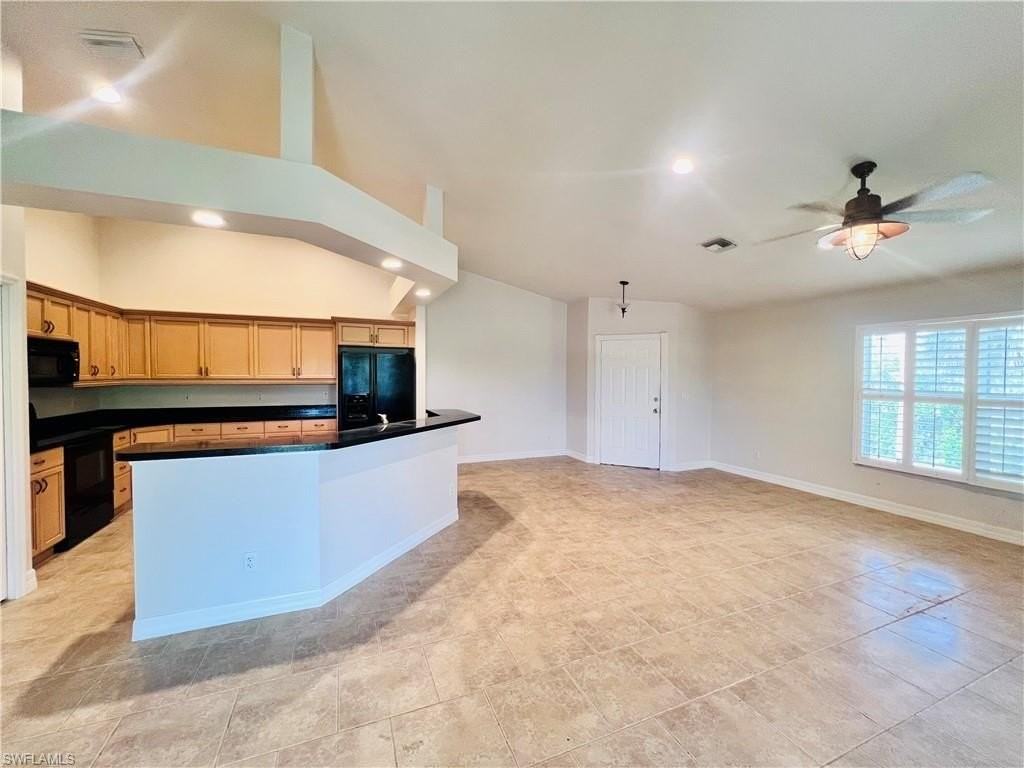 3981 Bennett Ln - Photo 3 of 15