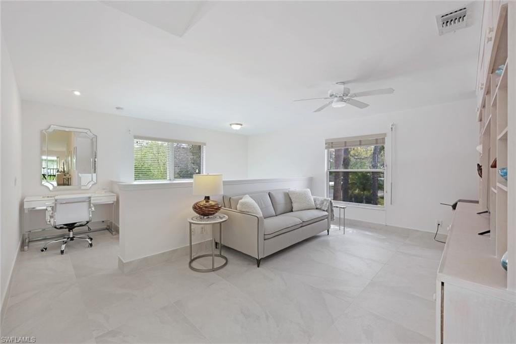 881 Gulf Pavilion Dr Apt 201 #201 - Photo 3 of 16