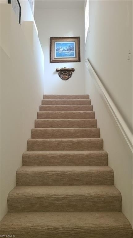 445 Robin Hood Cir Unit 201 #201 - Photo 2 of 22