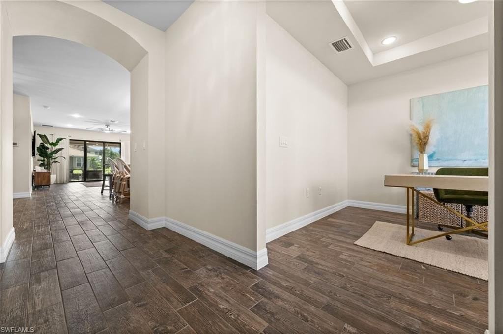 14750 Laguna Dr - Photo 3 of 50