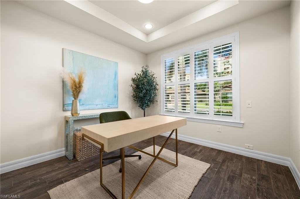 14750 Laguna Dr - Photo 4 of 50