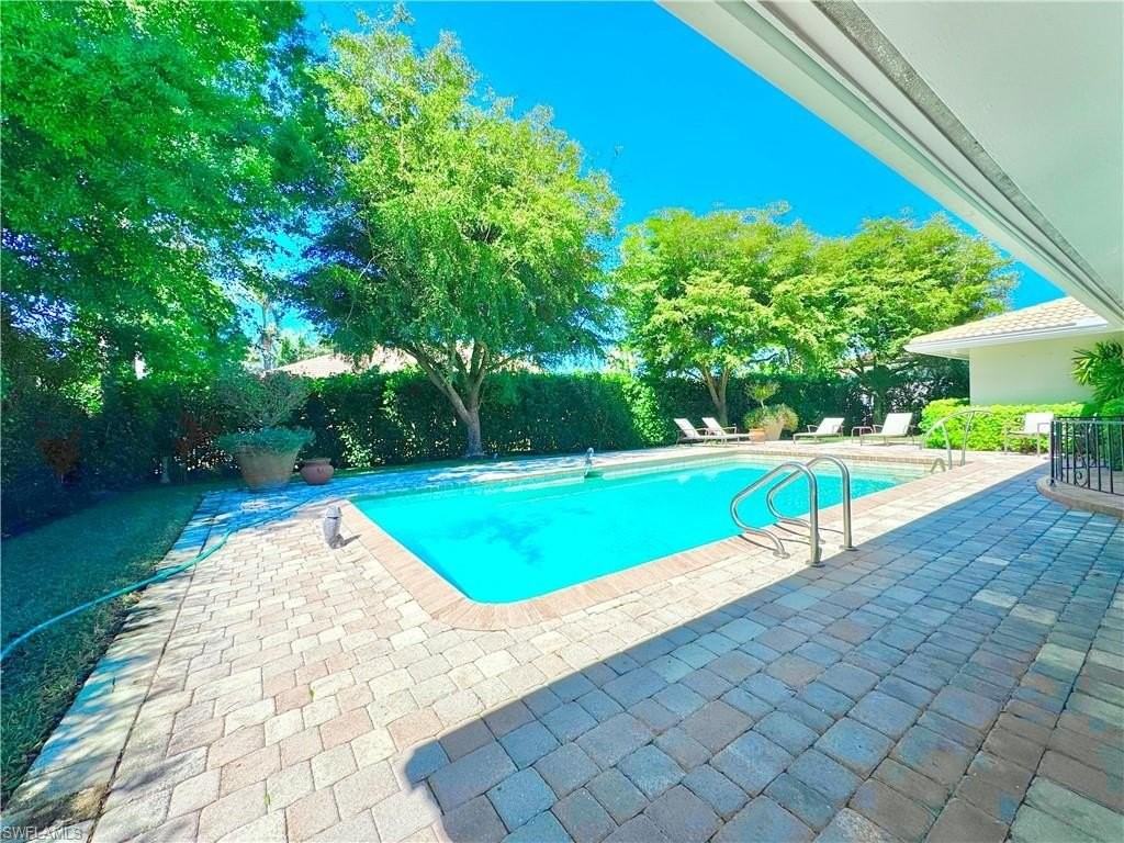 4083 Belair Ln - Photo 2 of 38