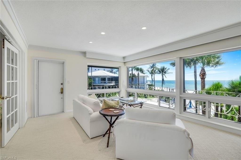 1851 Gulf Shore Blvd N Apt 15 #15 - Photo 5 of 17