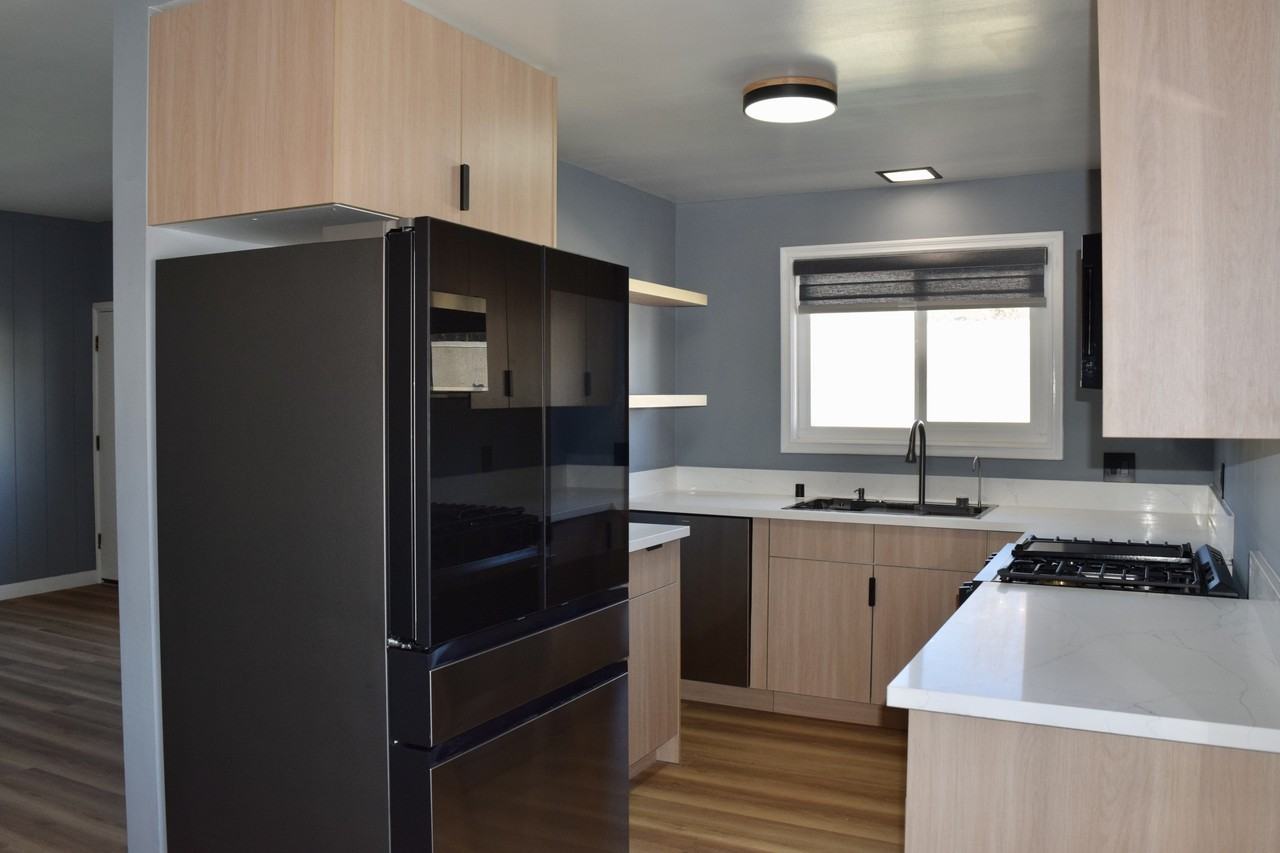 21317 Costanso Street - Photo 6 of 27