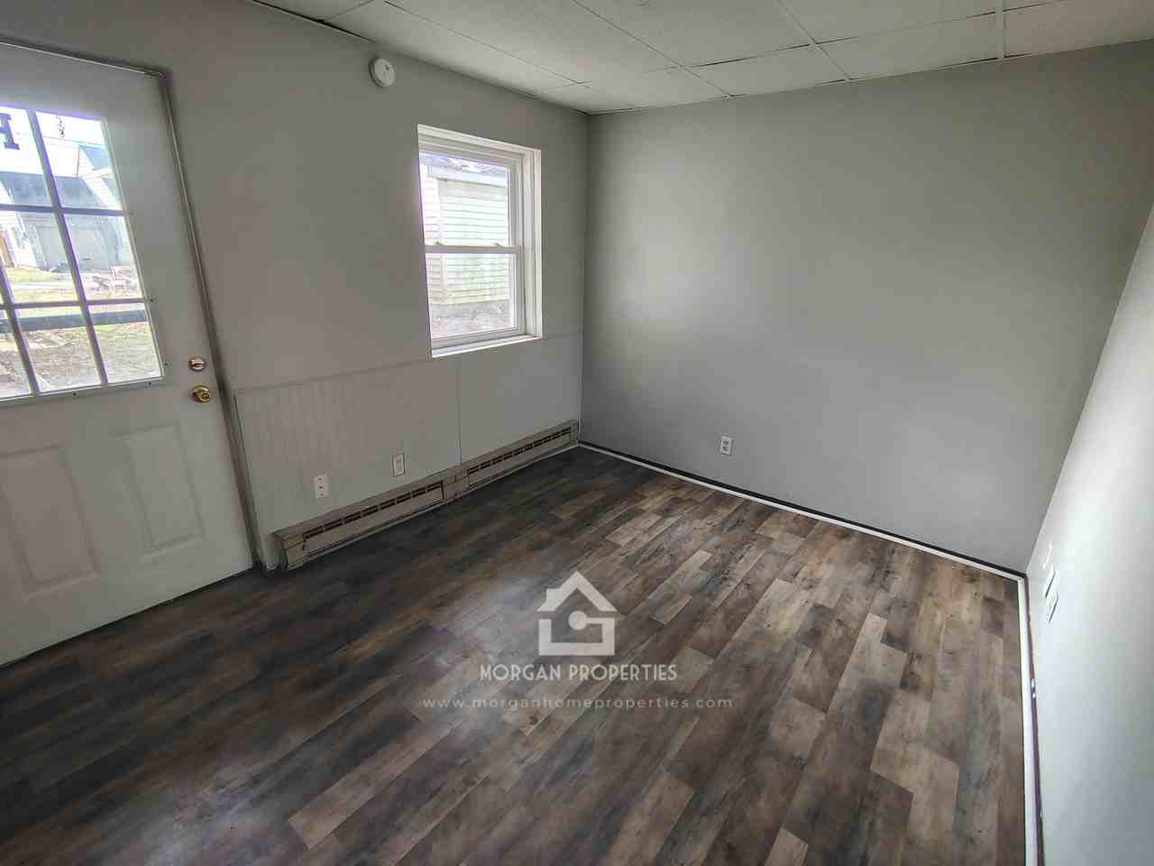 217 W WASHINGTON ALEXANDRIA - Photo 2 of 5