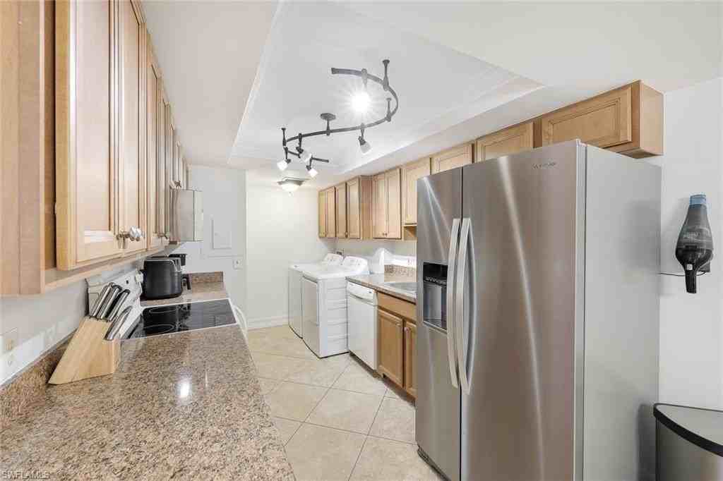 3625 Boca Ciega Dr Apt 204 #204 - Photo 7 of 20