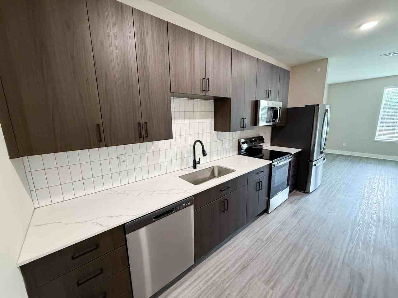 110 Southwest Market Street - Photo 2 of 50