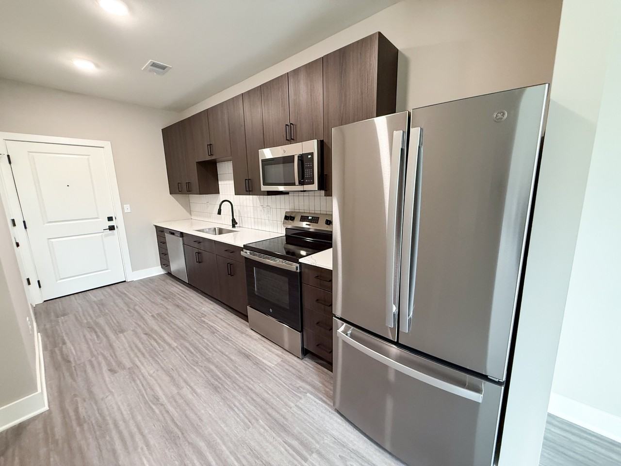 110 Southwest Market Street - Photo 3 of 50