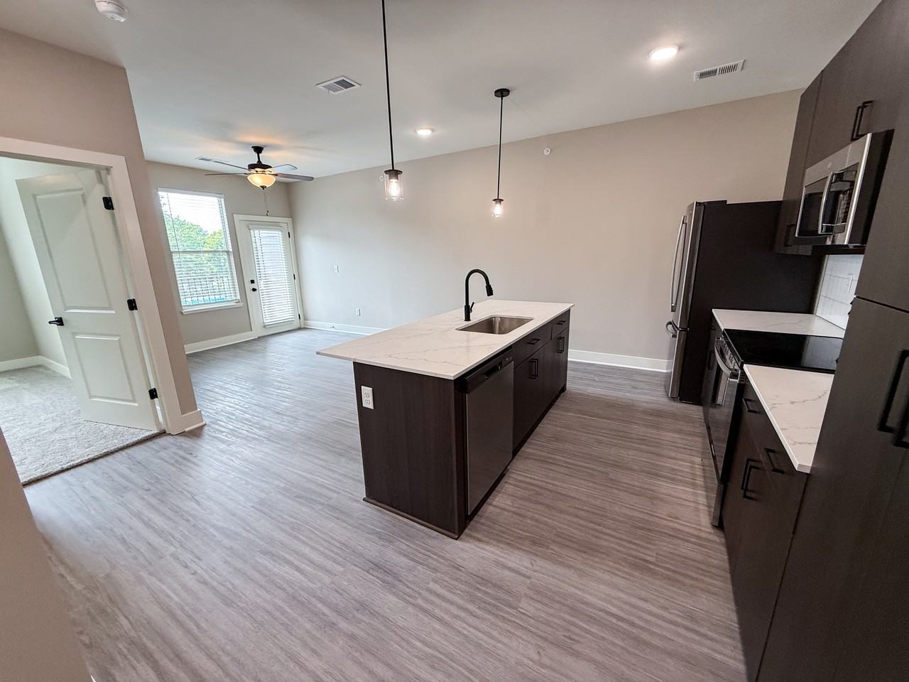 110 Southwest Market Street - Photo 4 of 50