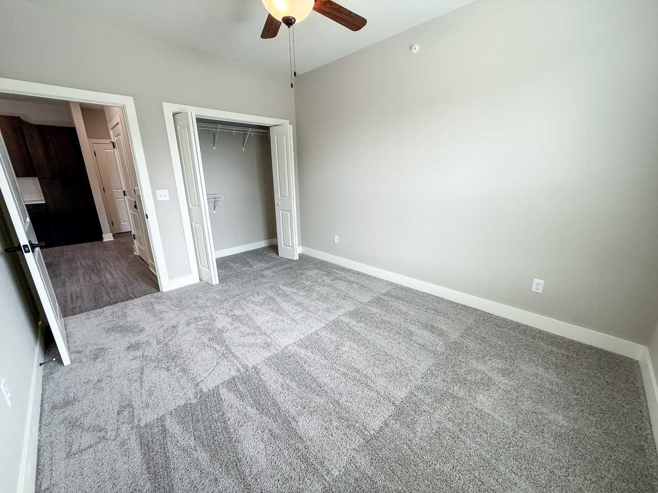 110 Southwest Market Street - Photo 7 of 50