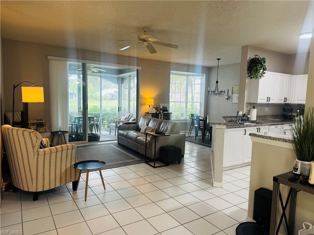 57 Silver Oaks Cir Unit 103 #103 - Photo 4 of 22