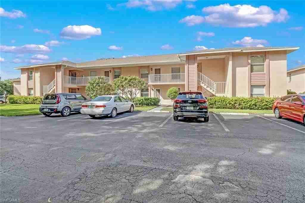 1406 Churchill Cir Unit P203 #P203 - Photo 2 of 19