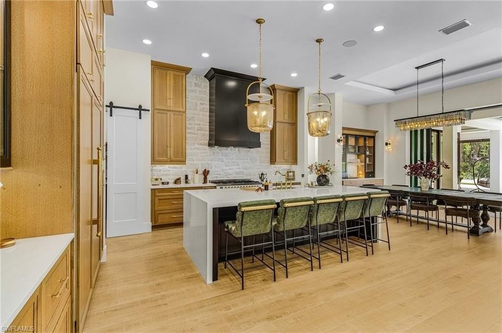 618 31st St Nw - Photo 7 of 47