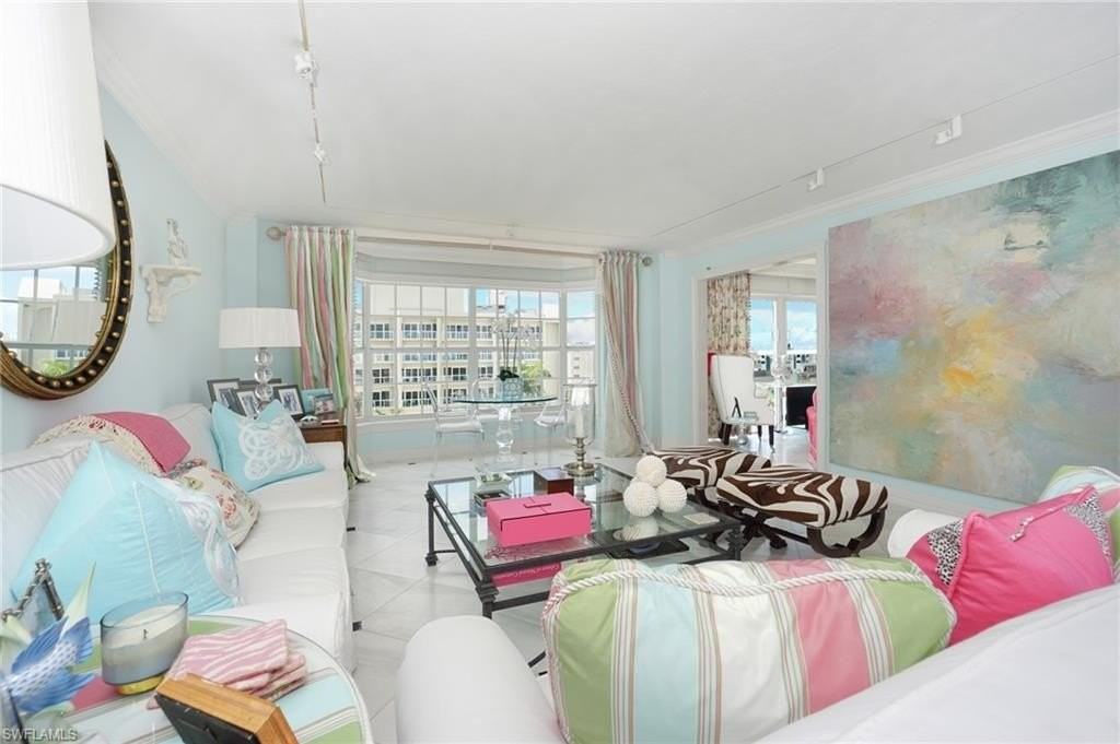 1900 Gulf Shore Blvd N Apt 602 #602 - Photo 7 of 35