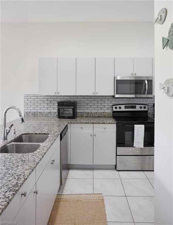 5563 Useppa Dr - Photo 3 of 35