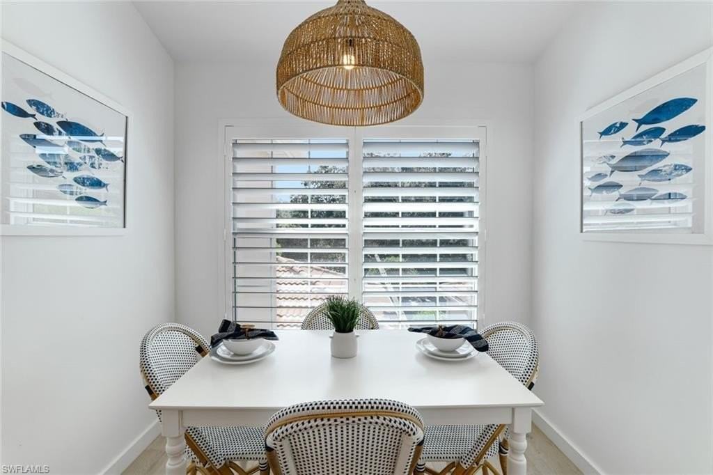 8345 Excalibur Cir Apt M4 #M4 - Photo 7 of 19