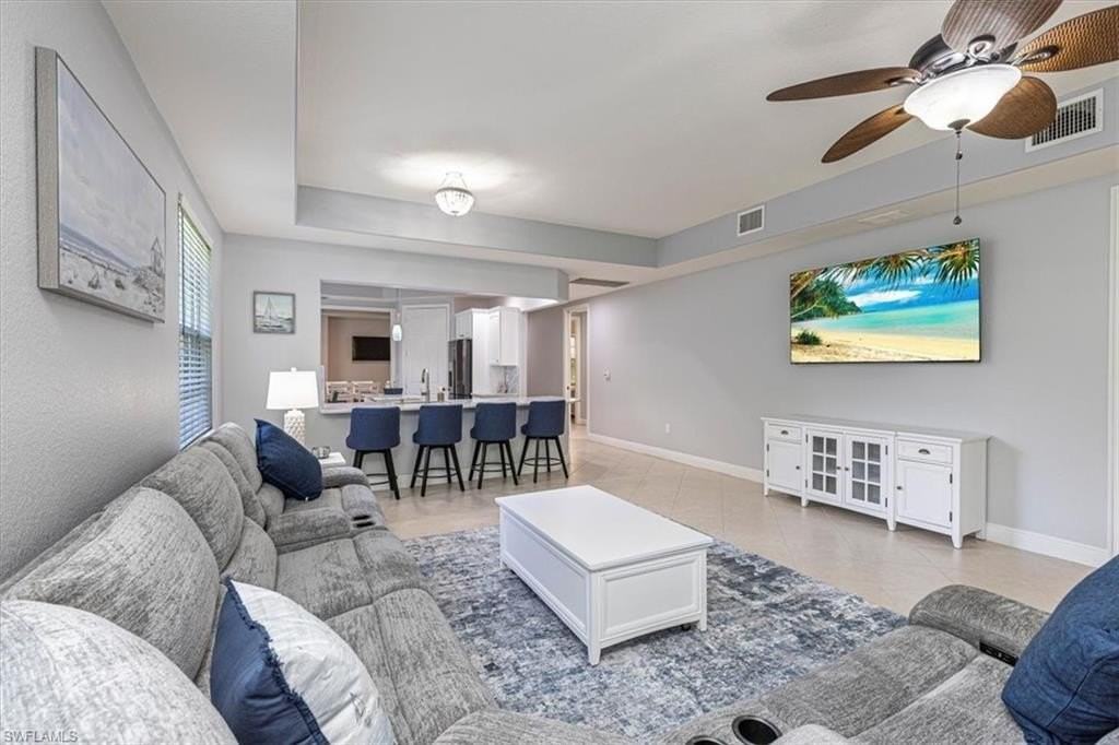 7837 Hawthorne Dr Unit 1102 #1102 - Photo 5 of 33