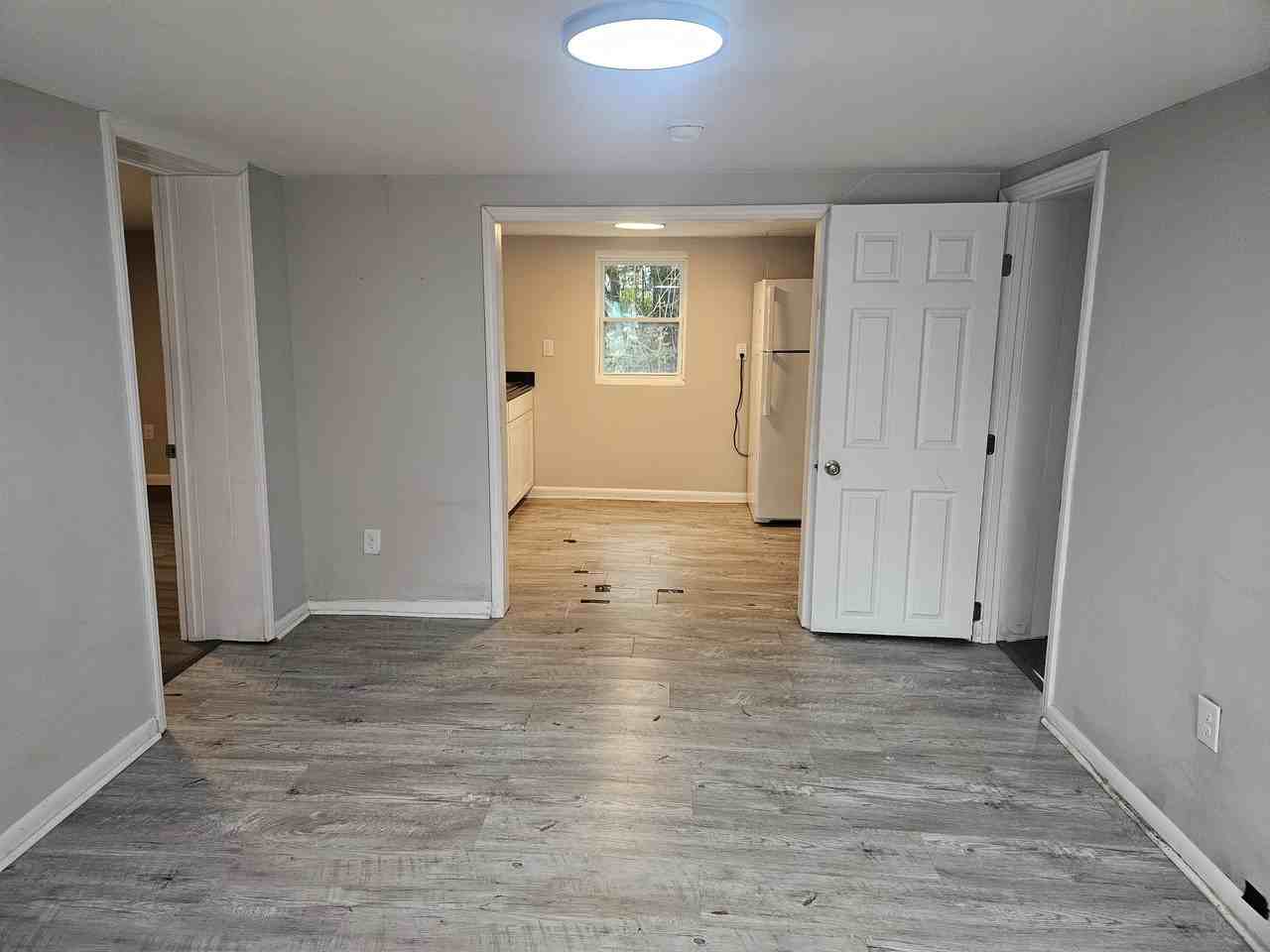 842 South Confederate Avenue - Photo 2 of 8