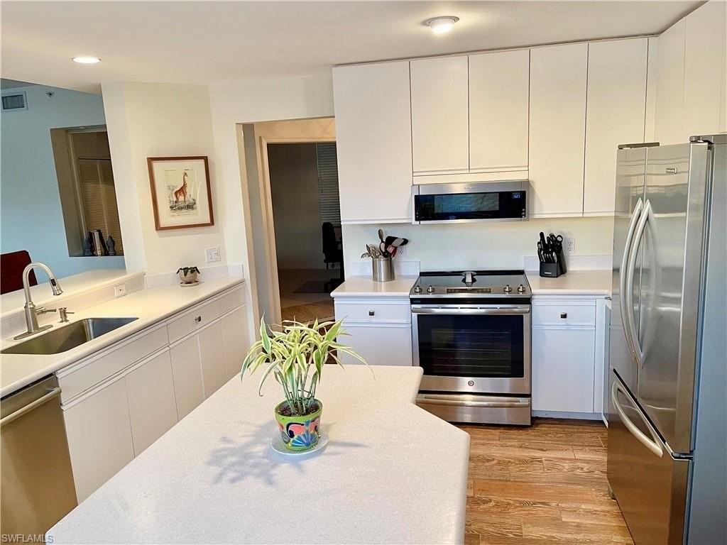 3554 Haldeman Creek Dr Unit 2-122 #2-122 - Photo 4 of 19