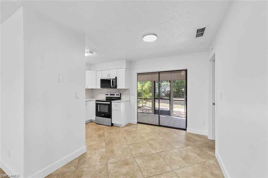 1106 Se 8th Ter - Photo 7 of 21