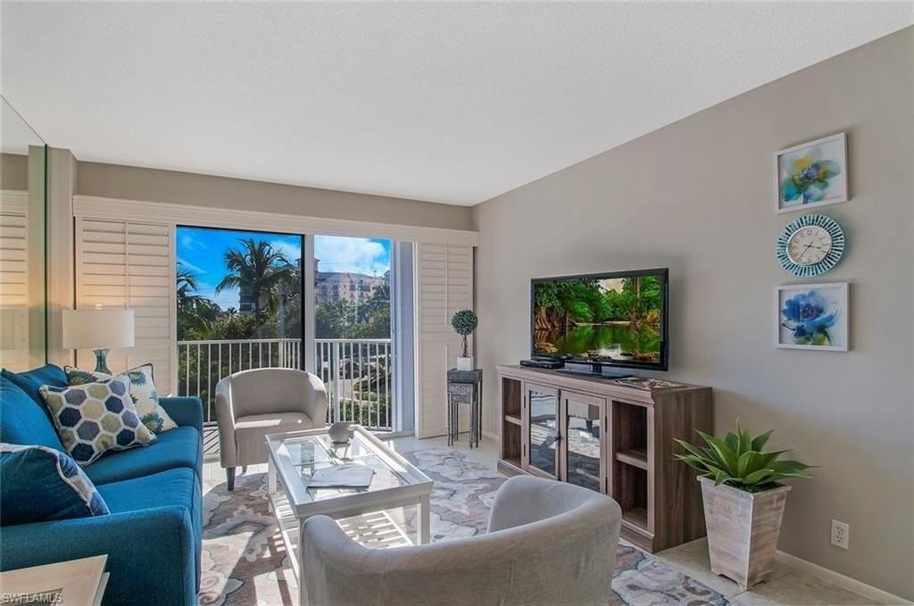 1300 Gulf Shore Blvd N #406 - Photo 5 of 19