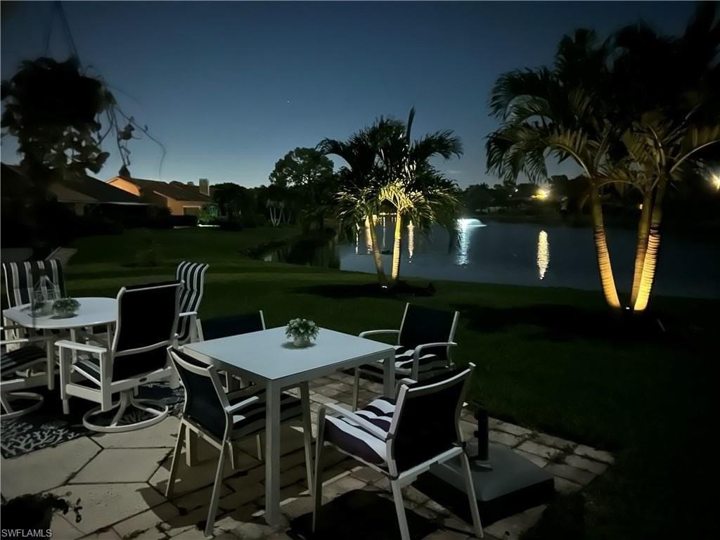 421 Kings Way - Photo 5 of 39