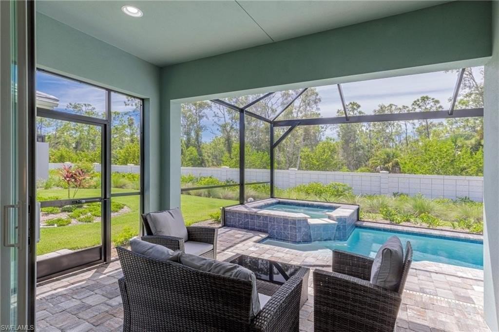 8909 Yucatan Ct - Photo 5 of 36