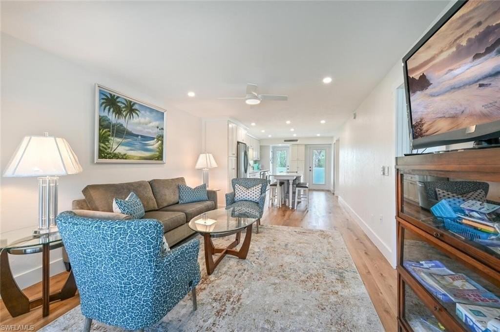 250 7th Ave S #301 - Photo 3 of 21