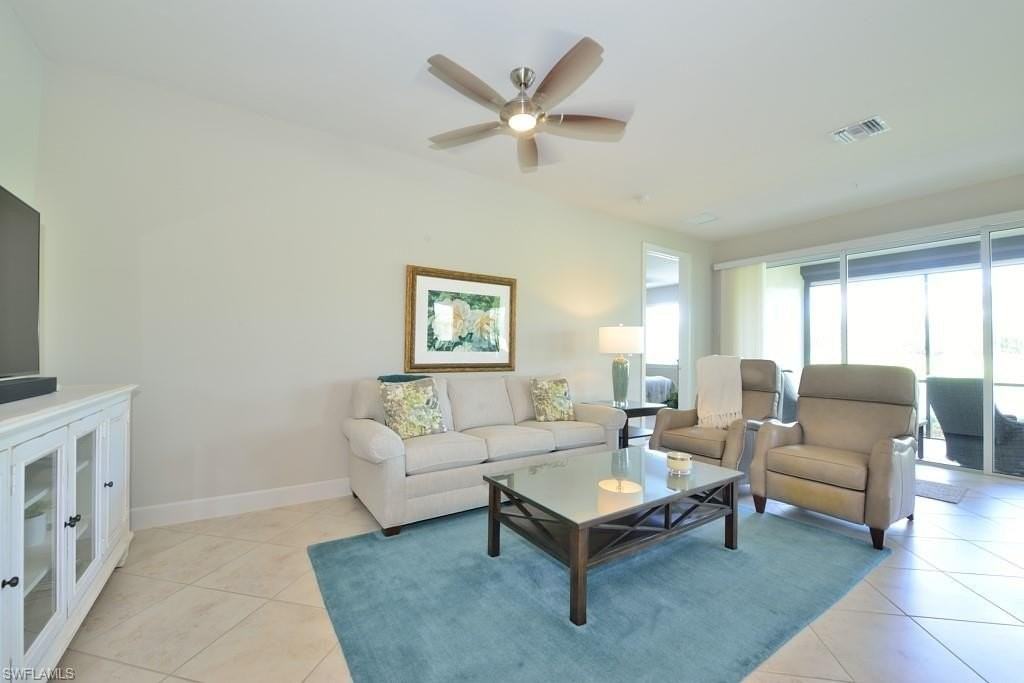 10271 Glastonbury Cir Apt 102 #102 - Photo 4 of 24