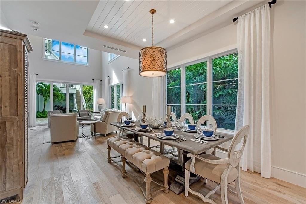 434 3rd Ave S - Photo 4 of 24