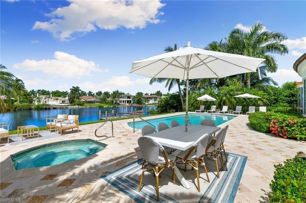 1060 Galleon Dr - Photo 2 of 29