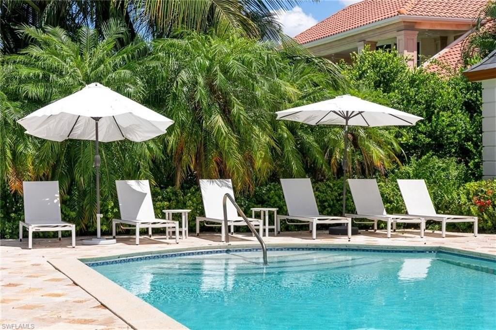 1060 Galleon Dr - Photo 6 of 29