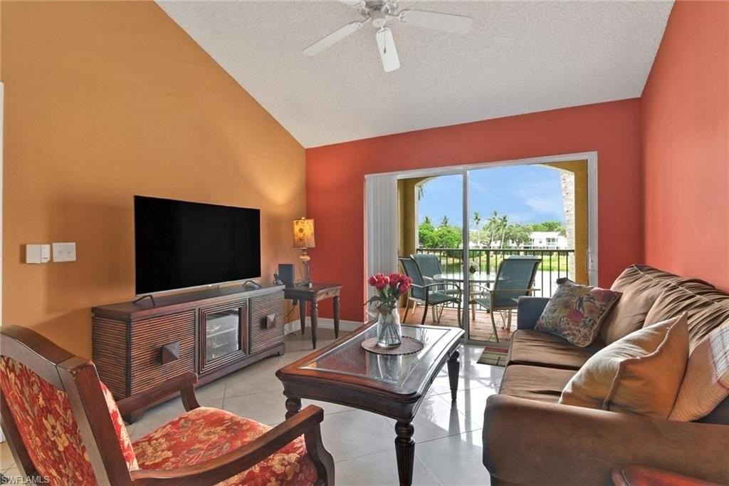 1195 Wildwood Lakes Blvd Apt 202 #202 - Photo 4 of 38