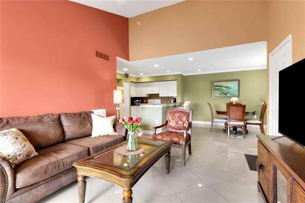 1195 Wildwood Lakes Blvd Apt 202 #202 - Photo 6 of 38